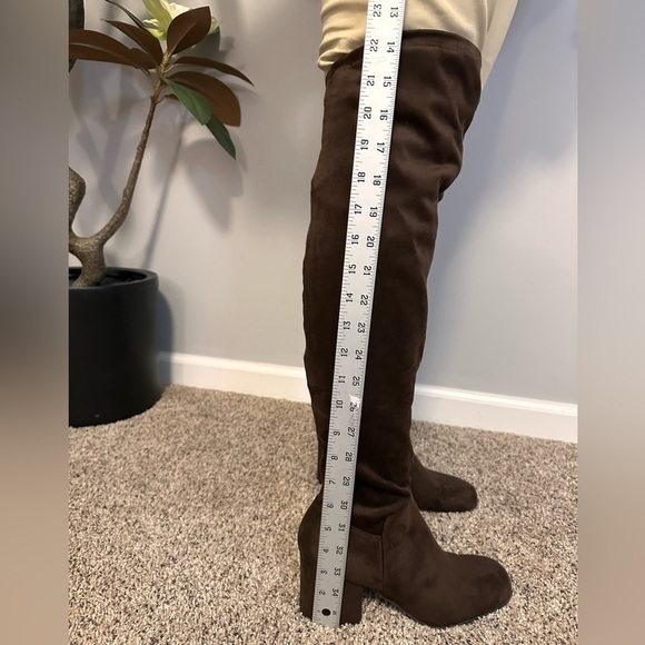 ✨ Christian Siriano Chocolate Samiya Over-the-Knee Boot ✨ - Picture 11 of 16